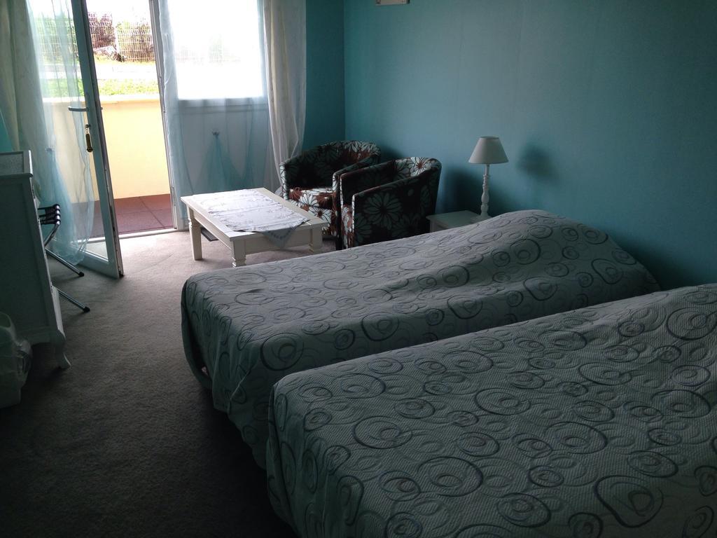 Hotel L'Epicurien Saint-Nicolas-de-Port Habitación foto