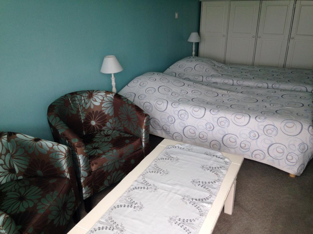 Hotel L'Epicurien Saint-Nicolas-de-Port Habitación foto